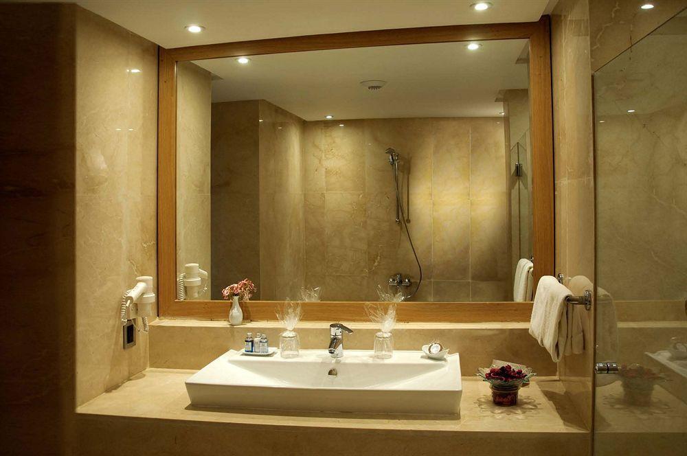 Suites Hotel Mohammed V By Accor Al Hoceïma Eksteriør billede